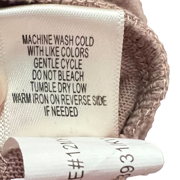 Belle Du Jour Junior’s Twist Front Long Sleeve Sweater - Picture 11 of 11